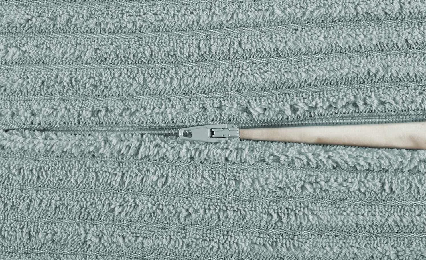 VIVA Armlehnenkissen Sila | Light Blue (Blau-Grau) 9 VIVA Armlehnenkissen Sila | Light Blue (Blau-Grau) – Bild 7